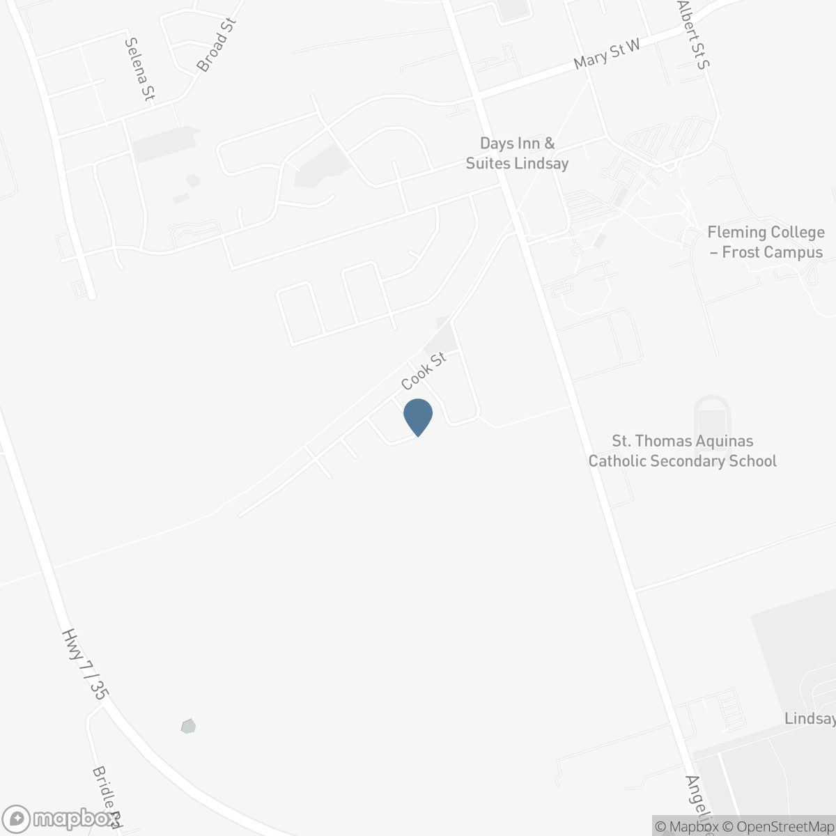 12 LUCAS CRESCENT, Lindsay, Ontario K9V 0C5